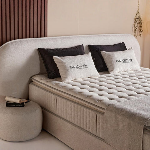 Brooklyn Boxspringbett mit Bettkasten Samt Beige Orthopädisch mit Matratze und Topper