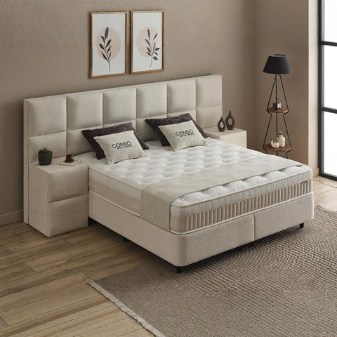 CONSO Boxspringbett Stoff Beige perspektivisch, gepolstertes Kopfteil, Matratze mit Topper und integrierten Nachttischen