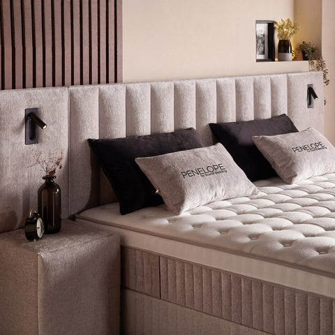 Penelope Boxspringbett – Bouclé Beige · mit Bettkasten · inkl. Matratze & Topper