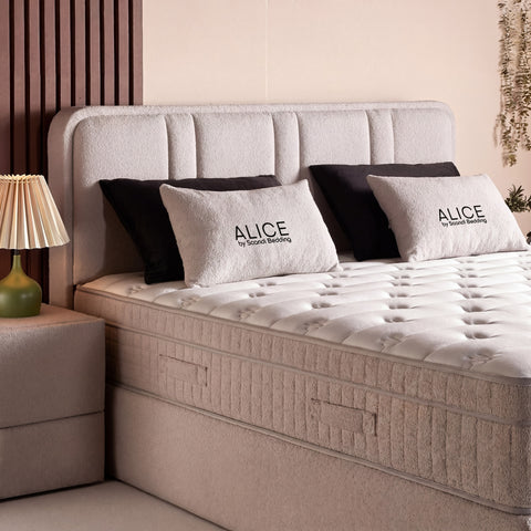 Alice Boxspringbett – Bouclé Beige · mit Bettkasten · inkl. Matratze & Topper
